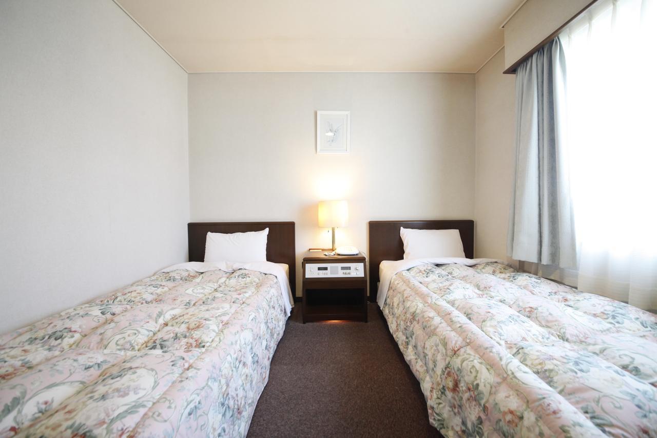 Business Hotel Taihei Annex Matsuyama  Buitenkant foto